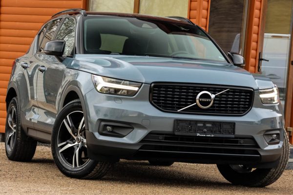 Volvo XC40 T5-250zs AWD