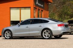 Audi A5 Quattro S-line Sportpaket  Plus 2.0Tfsi - 225zs    Benzīns — papildu attēls