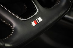 Audi A4 S-line Black Edition  2.0Tfsi    Benzīns — papildu attēls