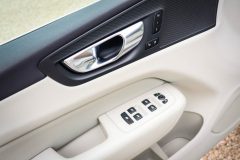 - Pārdots Volvo XC60 Business Pro 2.0 B4 -197zs  Automāts   — papildu attēls