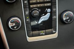 Volvo XC60 Summum  2.0D3 - 163zs       — papildu attēls