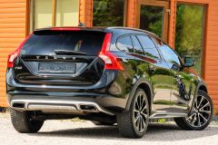- Pārdots Volvo V60 Cross Country  2.0D3 - 150zs      — papildu attēls