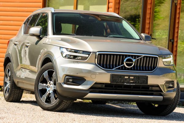 Volvo XC - 40 Inscription 2.0T4 -190zs Benzīns