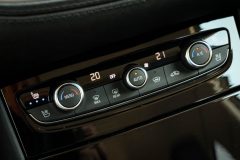 - Pārdots Opel Grandland X Innovation 1.2 Turbo - 131zs — papildu attēls