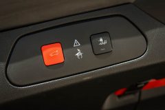- Pārdots Opel Grandland X Innovation 1.2 Turbo - 131zs — papildu attēls