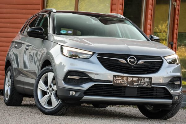- Pārdots Opel Grandland X Innovation 1.2 Turbo - 131zs
