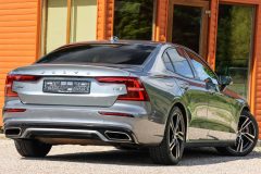 - Pārdots Volvo S60 R-Design   2.0T5 - 250zs      — papildu attēls