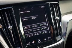Volvo V60 R-Design   2.0D3 - 150zs      — papildu attēls