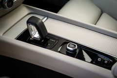 Volvo V60 Momentum Pro 2.0B4 D - 197zs — papildu attēls