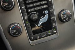 Volvo XC60 Summum Awd 2.4D5 - 215zs      4X4 pilnpiedziņa — papildu attēls