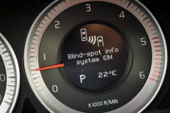 Volvo XC60 Summum Awd 2.4D5 - 215zs      4X4 pilnpiedziņa — papildu attēls