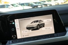 VW Golf Life 2.0Tdi - 150zs — papildu attēls