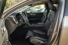 Volvo V60 Inscription Plug in Hybrid  2.0T6 186kw-251zs  Benzīns /elektrība — papildu attēls