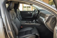 Volvo V60 Inscription Plug in Hybrid  2.0T6 186kw-251zs  Benzīns /elektrība — papildu attēls